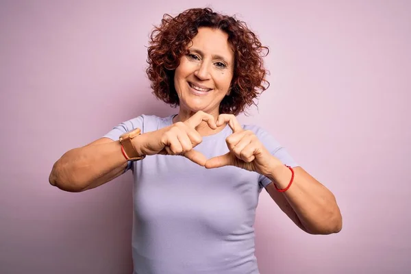 Middle Age Beautiful Curly Hair Woman Wearing Casual Shirt Isolated — Stock Photo, Image