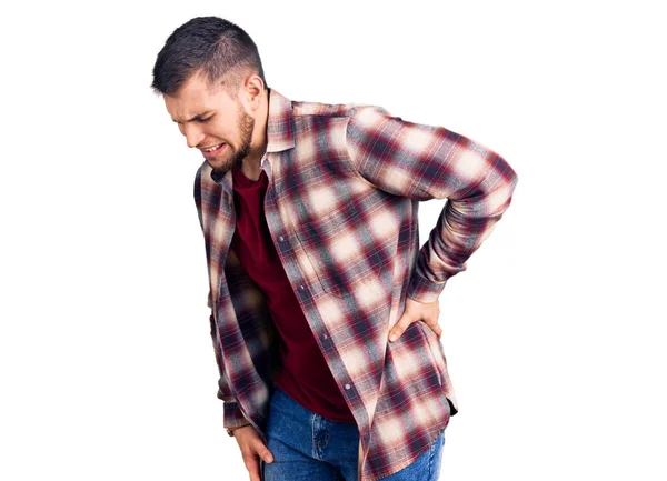 Junger Gutaussehender Mann Lässigem Hemd Mit Rückenschmerzen Berührung Des Rückens — Stockfoto