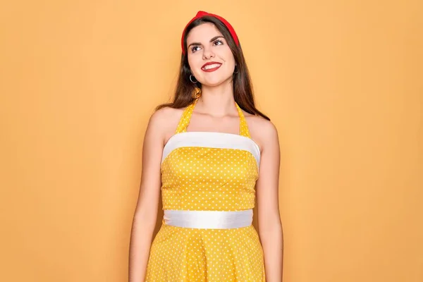 Joven Hermosa Pin Mujer Con Vestido Vintage Moda Los Años — Foto de Stock