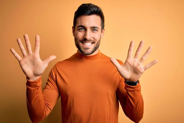 Young Handsome Man Beard Wearing Casual Sweater Standing Yellow Background — Stock Photo, Image