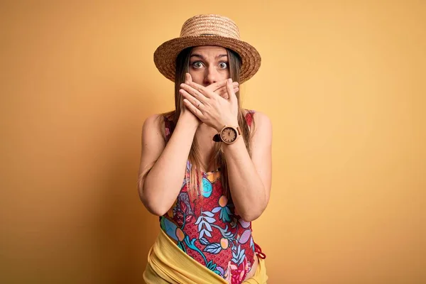 Young Beautiful Blonde Woman Wearing Swimsuit Summer Hat Yellow Background — Stock Photo, Image