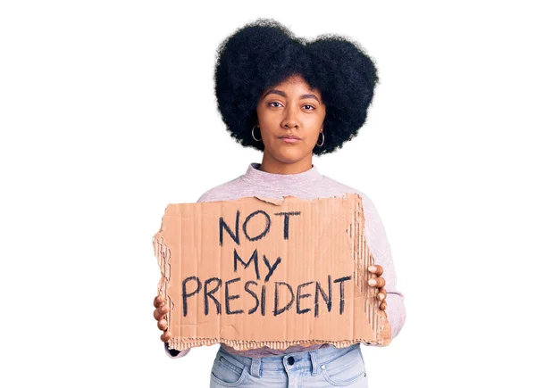 Junge Afrikanisch Amerikanische Mädchen Die Nicht Mein Präsident Protestbanner Der — Stockfoto