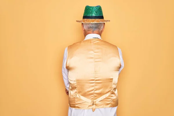 Homme Âgé Aux Cheveux Gris Moyen Âge Portant Custome Carnaval — Photo