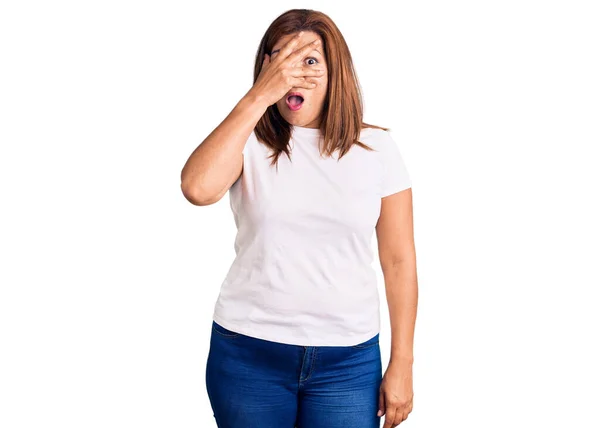 Brünette Hispanische Frau Mittleren Alters — Stockfoto