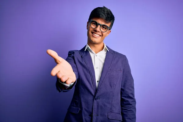 Young Handsome Business Man Wearing Jacket Glasses Isolated Purple Background — Stock Photo, Image