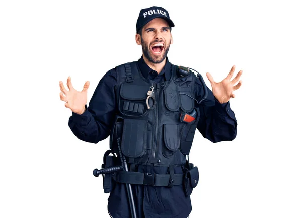 Joven Hombre Guapo Con Barba Vistiendo Uniforme Policía Loco Loco —  Fotos de Stock