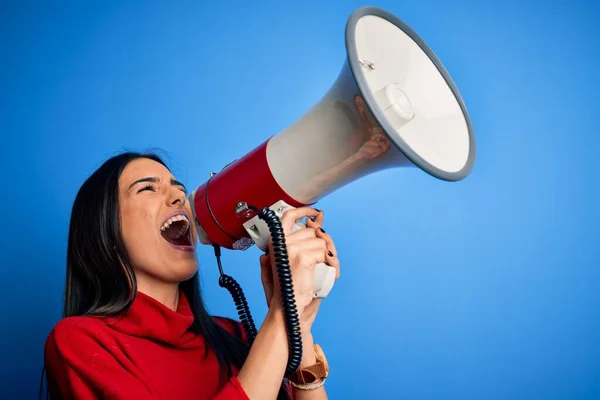 Hispanic Woman Shouting Angry Protest Megaphone Yelling Excited Ludspeaker Talking — Stock Photo, Image