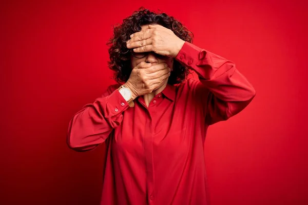 Middle Age Beautiful Curly Hair Woman Wearing Casual Shirt Glasses — Stock Photo, Image