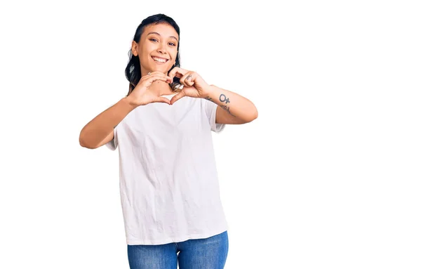 Young Woman Wearing Casual Clothes Smiling Love Doing Heart Symbol — Stock Photo, Image