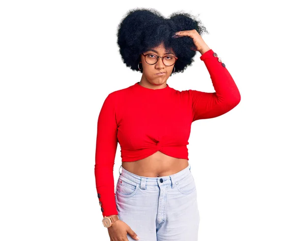 Joven Afroamericana Americana Vestida Con Ropa Casual Gafas Preocupada Estresada —  Fotos de Stock
