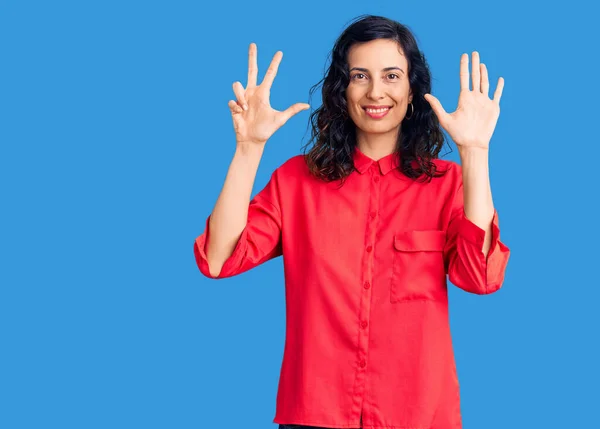 Young Beautiful Hispanic Woman Wearing Casual Clothes Showing Pointing Fingers — Stock Photo, Image