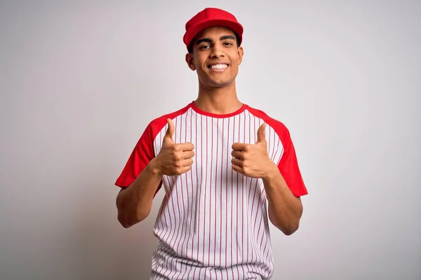 Jovem Atleta Afro Americano Bonito Vestindo Camiseta Beisebol Listrado Sinal — Fotografia de Stock