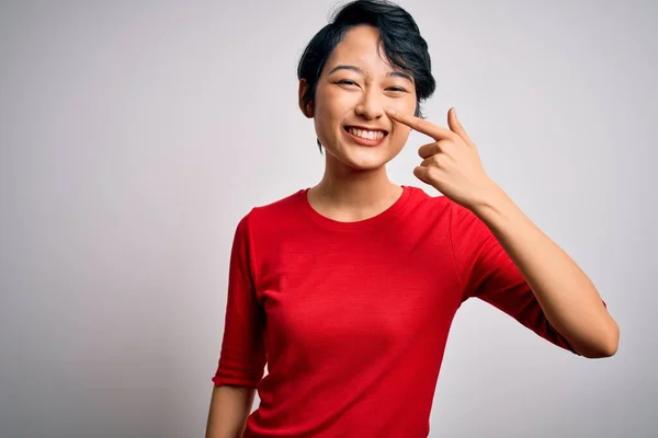 Jong Mooi Aziatisch Meisje Dragen Casual Rood Shirt Staan Geïsoleerde — Stockfoto