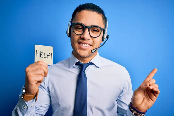 Jonge Braziliaanse Call Center Agent Man Overwerkt Bedrijf Herinnering Papier — Stockfoto