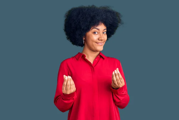 Giovane Ragazza Afroamericana Che Indossa Abiti Casual Facendo Gesto Denaro — Foto Stock