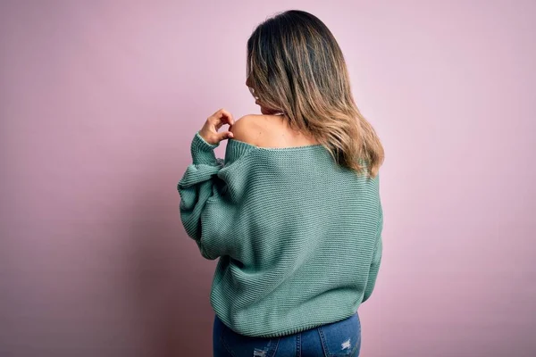 Jonge Mooie Vrouw Dragen Mode Stedelijke Kleding Model Dragen Casual — Stockfoto