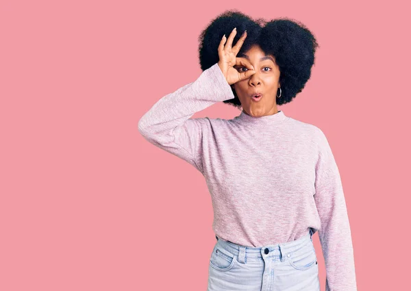 Young African American Girl Wearing Casual Clothes Doing Gesture Shocked — Stock Photo, Image