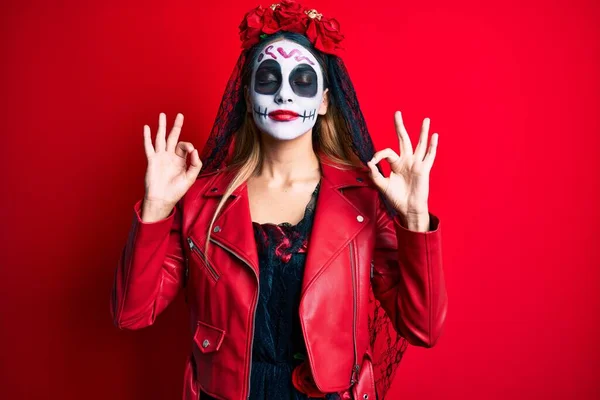 Woman Wearing Day Dead Costume Red Relax Smiling Eyes Closed — Stock Photo, Image