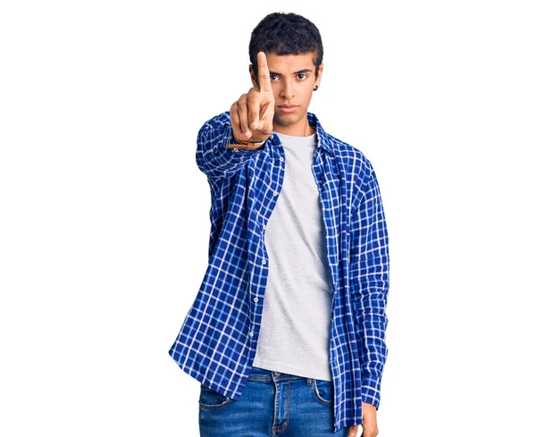 Jonge Afrikaans Amerikaanse Man Draagt Casual Kleding Wijzend Met Vinger — Stockfoto