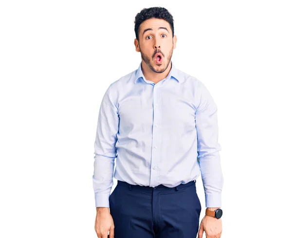 Junger Hispanischer Mann Businesskleidung Ängstlich Und Schockiert Mit Überraschtem Gesichtsausdruck — Stockfoto