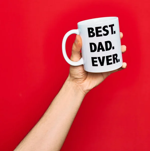 Bela Mão Homem Segurando Xícara Café Com Melhor Pai Sempre — Fotografia de Stock