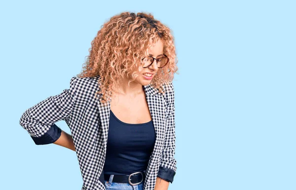 Young Blonde Woman Curly Hair Wearing Business Jacket Glasses Suffering — Stock Photo, Image