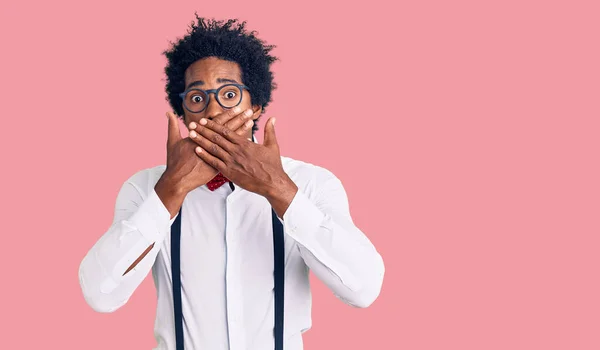 Knappe Afro Amerikaanse Man Met Afro Haar Draagt Hipster Elegante — Stockfoto