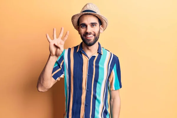 Giovane Bell Uomo Con Barba Che Indossa Cappello Estivo Camicia — Foto Stock