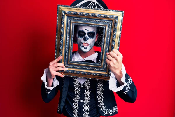 Jeune Homme Portant Jour Mexicain Costume Mort Tenant Cadre Vide — Photo