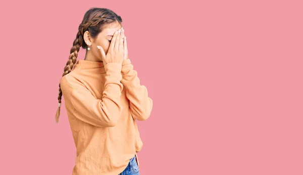 Hermosa Mujer Caucásica Con Cabello Rubio Usando Suéter Invierno Casual — Foto de Stock