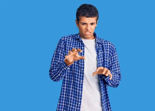 Joven Hombre Amerciano Africano Usando Ropa Casual Expresión Disgustada Disgustado —  Fotos de Stock