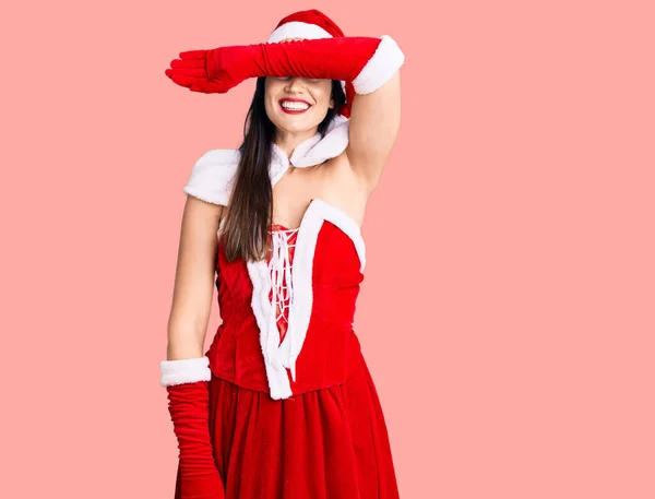 Giovane Bella Donna Caucasica Indossa Costume Babbo Natale Che Copre — Foto Stock