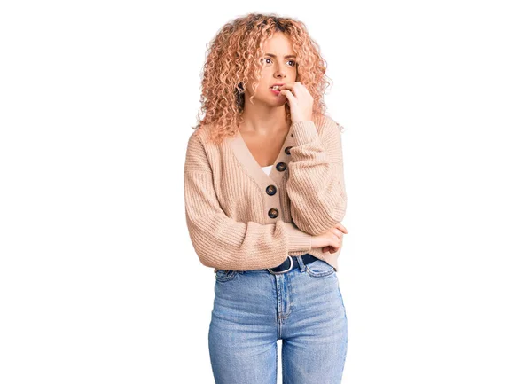 Young Blonde Woman Curly Hair Wearing Casual Winter Jumper Looking — Stock Photo, Image