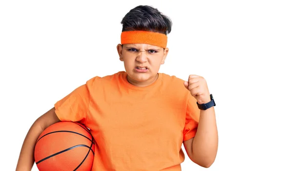 Kleiner Junge Mit Basketballball Genervt Und Frustriert Schreit Vor Wut — Stockfoto