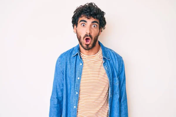 Beau Jeune Homme Aux Cheveux Bouclés Ours Portant Une Veste — Photo