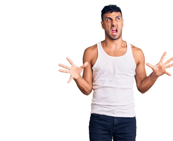 Young Hispanic Man Wearing Casual Clothes Crazy Mad Shouting Yelling — Stock Photo, Image