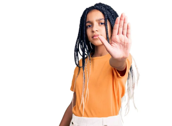 Linda Chica Afroamericana Vistiendo Ropa Casual Haciendo Dejar Cantar Con — Foto de Stock