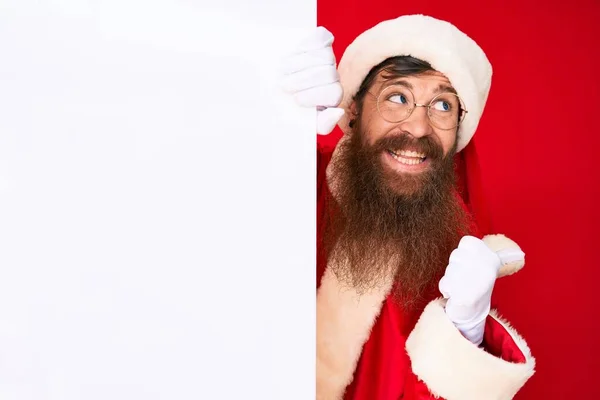 Knappe Jonge Rode Hoofd Man Met Lange Baard Dragen Kerstman — Stockfoto