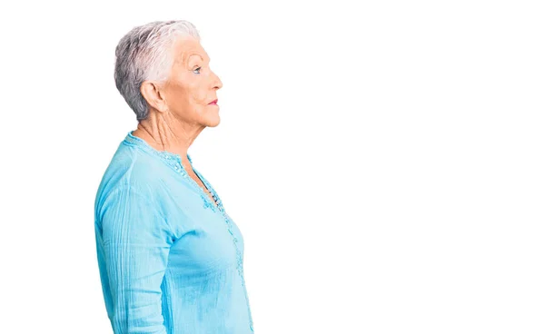 Senior Mooie Vrouw Met Blauwe Ogen Grijs Haar Dragen Zomer — Stockfoto