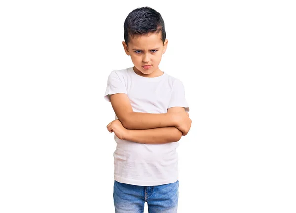 Μικρό Χαριτωμένο Αγόρι Που Φοράει Λευκό Μπλουζάκι Σκεπτικιστικό Και Νευρικό — Φωτογραφία Αρχείου