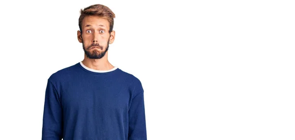 Bell Uomo Biondo Con Barba Che Indossa Maglione Casual Che — Foto Stock