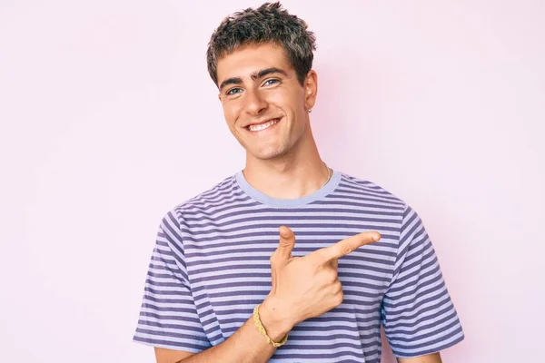 Young Handsome Man Wearing Casual Clothes Smiling Cheerful Pointing Hand — Stock Photo, Image