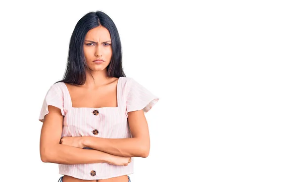 Junge Schöne Lateinische Mädchen Lässiger Kleidung Skeptisch Und Nervös Missbilligenden — Stockfoto