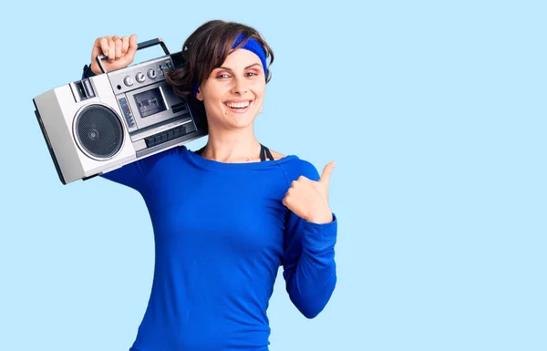 Beautiful Young Woman Short Hair Wearing Workout Clothes Holding Boombox — Stock Photo, Image