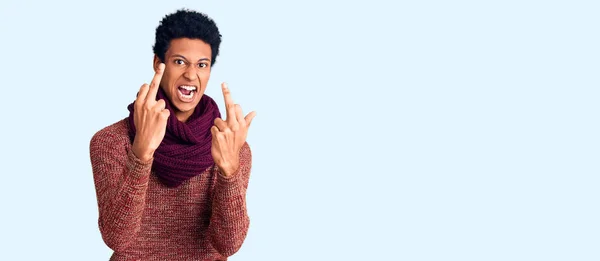 Young African American Man Wearing Casual Winter Sweater Scarf Showing — Fotografia de Stock