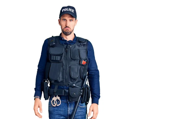 Jonge Knappe Man Politie Uniform Depressief Bezorgd Verdriet Huilend Boos — Stockfoto
