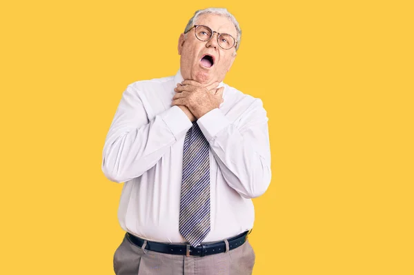 Senior Grey Haired Man Wearing Business Clothes Shouting Suffocate Because — Stock Photo, Image