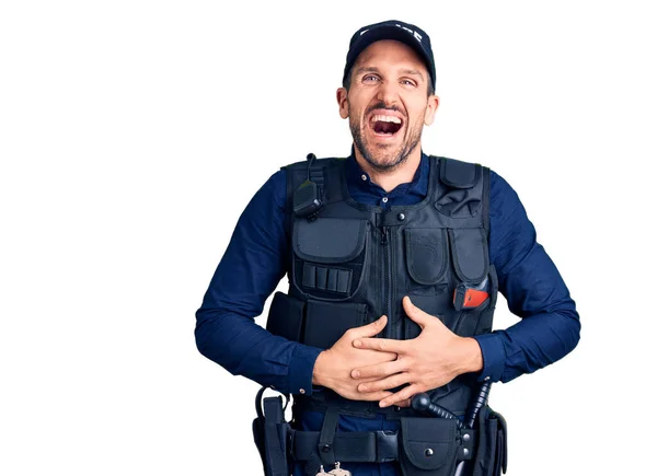 Joven Hombre Guapo Vistiendo Uniforme Policía Sonriendo Riendo Voz Alta — Foto de Stock