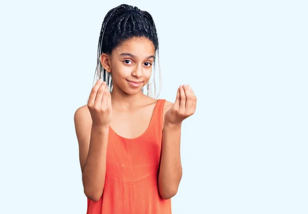 Söt Afrikansk Amerikansk Flicka Klädd Avslappnade Kläder Gör Pengar Gest — Stockfoto