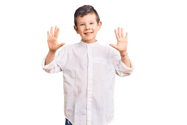Lindo Niño Rubio Con Camisa Elegante Mostrando Apuntando Hacia Arriba — Foto de Stock